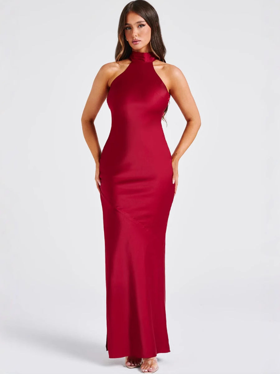 Paula | Elegante vestido largo de satén con escote halter